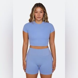 Set Active Form Crop - Avenue